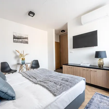 Modom Szymony 15 B Aparteo Apartment